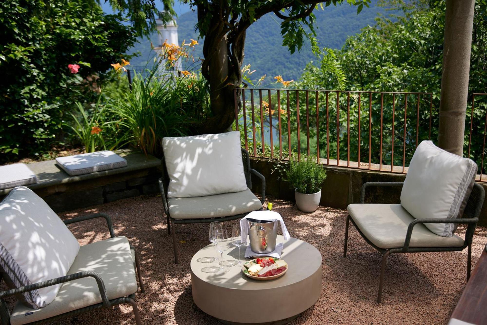 Relais Castello Di Morcote Hotel Exterior photo