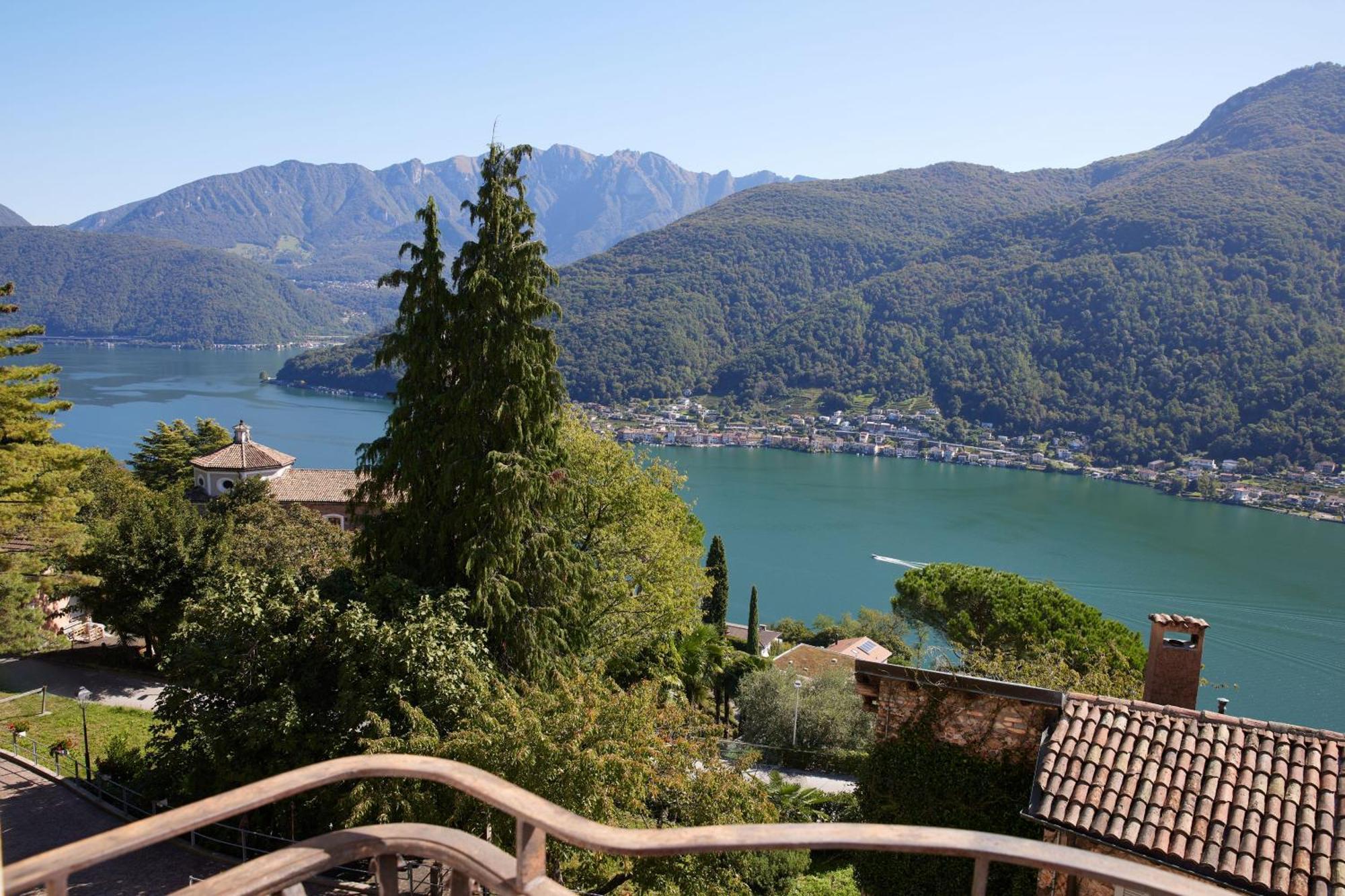 Relais Castello Di Morcote Hotel Exterior photo